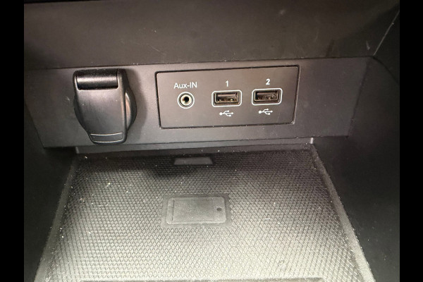 Renault Clio 1.6 E-Tech Hybrid 140 Intens Carplay / Parkeersensoren / Full LED / Clima