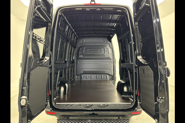 Mercedes-Benz Sprinter 317 CDI L2H2 30 JAAR EDITION Leder Vanstep Trekhaak 3500kg Navigatie Led MAK Safari Trekhaak