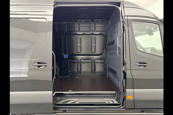 Mercedes-Benz Sprinter 317 CDI L2H2 30 JAAR EDITION Leder Vanstep Trekhaak 3500kg Navigatie Led MAK Safari Trekhaak