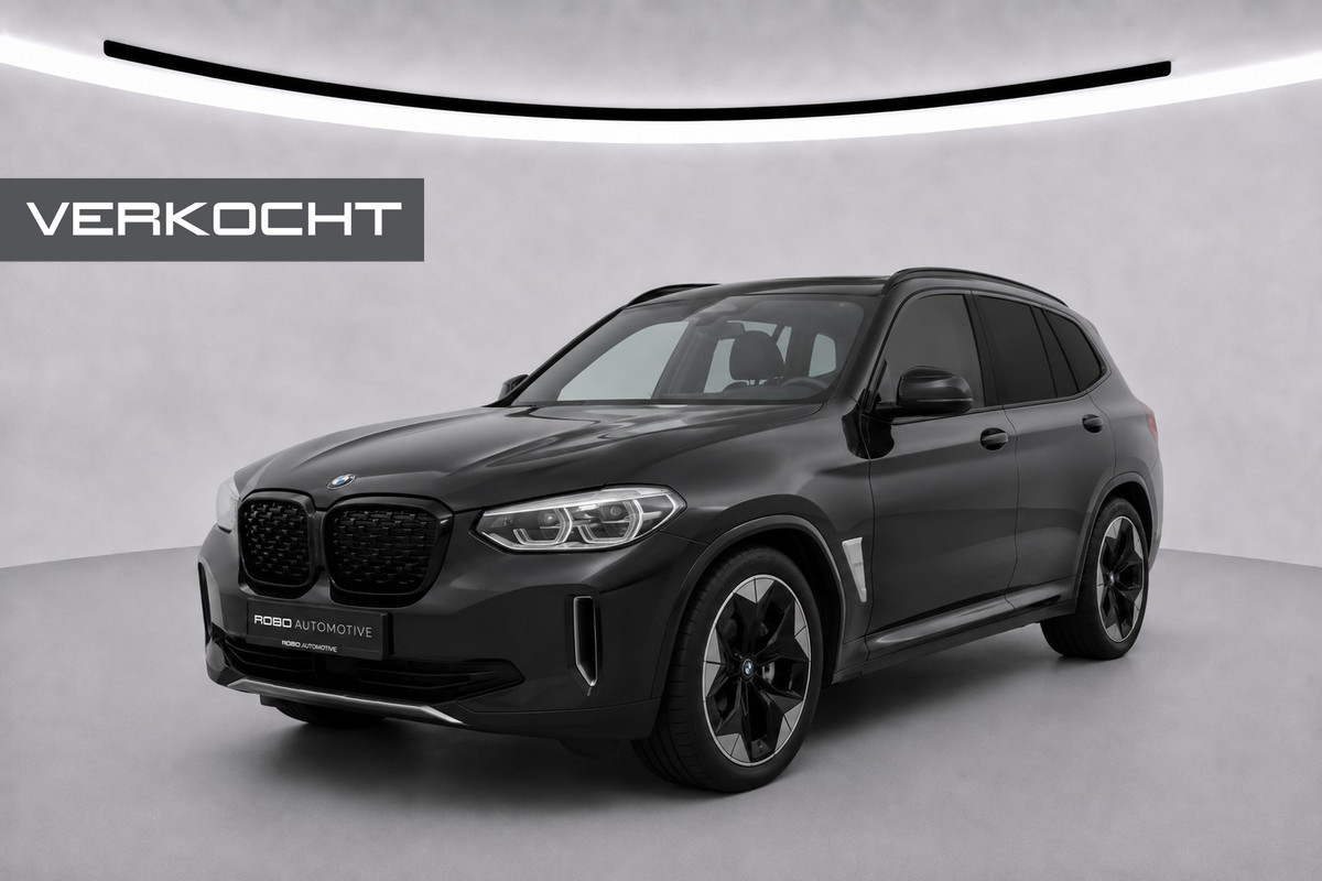 BMW iX3 High Executive 80 kWh | Panoramadak | Harman Kardon | Head-Up Display | Adaptive Cruise Control | Stoelverwarming | Dodehoekdetectie | Keyless | Trekhaak | Adaptief Onderstel | 360 Camera | Ambiance Verlichting |