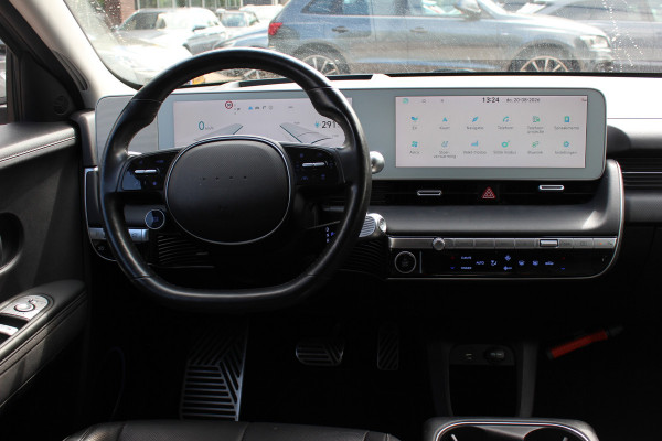 Hyundai IONIQ 5 Connect+ 73kWh / SoH 94,8% / Trekhaak / Camera / Head-up / Leder / CarPlay / V2L / 19'' / Warmtepomp / Stoelverwarming / Dodehoek / DAB / ACC