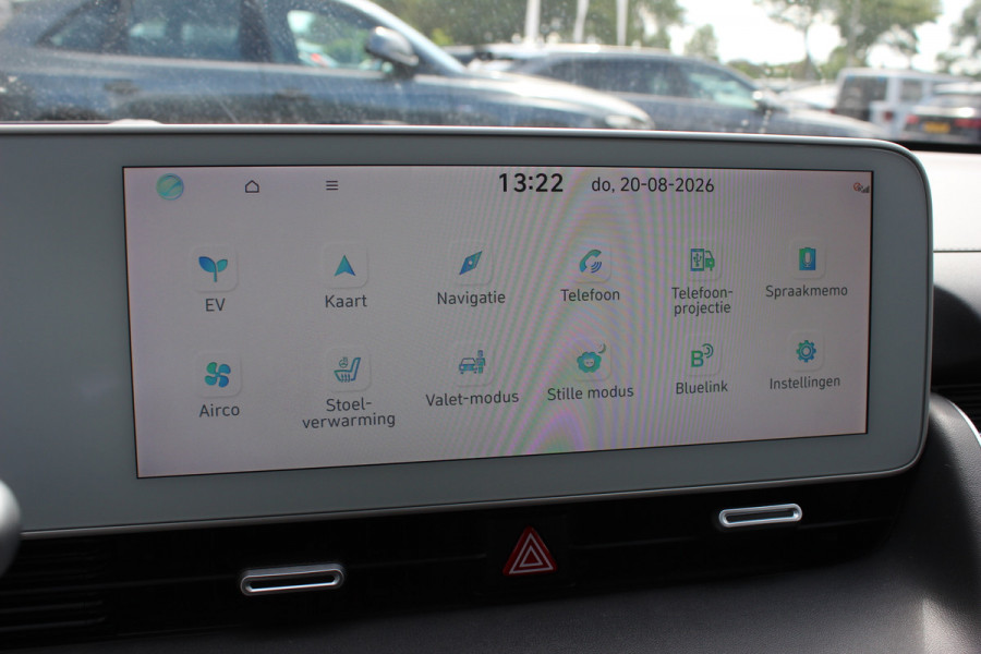 Hyundai IONIQ 5 Connect+ 73kWh / SoH 94,8% / Trekhaak / Camera / Head-up / Leder / CarPlay / V2L / 19'' / Warmtepomp / Stoelverwarming / Dodehoek / DAB / ACC
