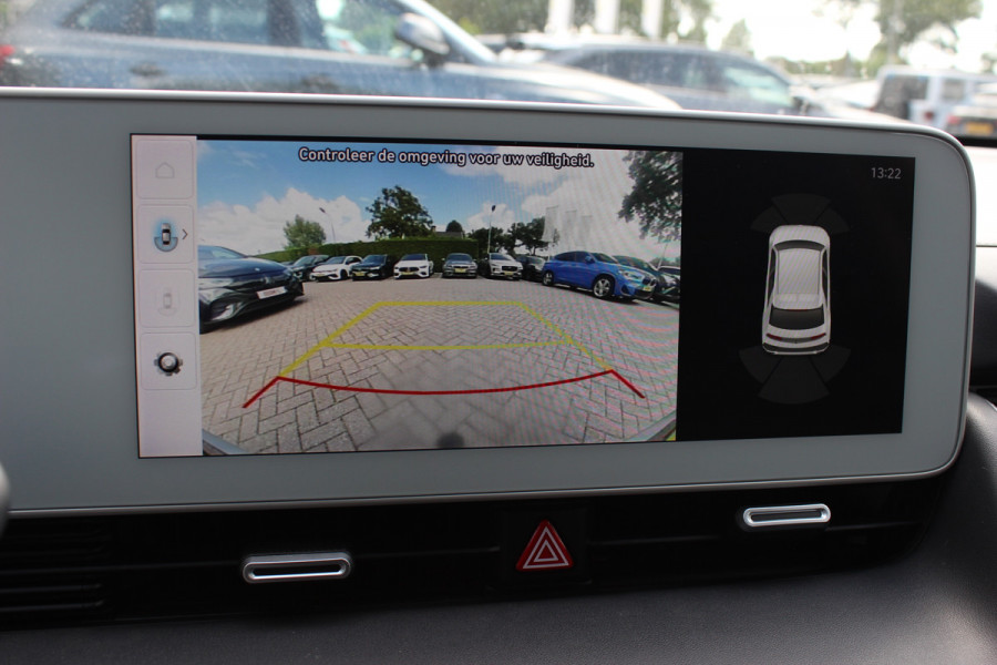 Hyundai IONIQ 5 Connect+ 73kWh / SoH 94,8% / Trekhaak / Camera / Head-up / Leder / CarPlay / V2L / 19'' / Warmtepomp / Stoelverwarming / Dodehoek / DAB / ACC
