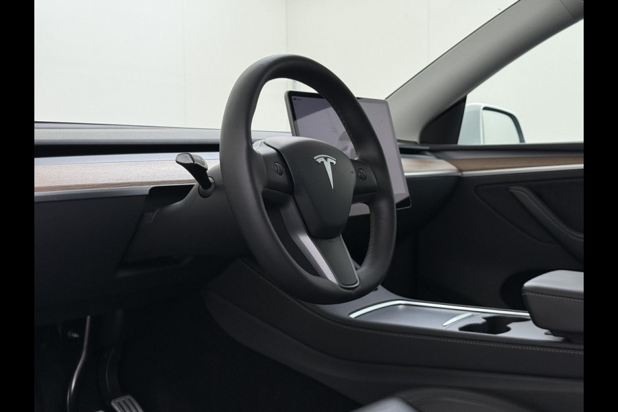 Tesla Model Y Performance AWD 75 kWh VAN:43.900,- VOOR:40.877,- UW HERFSTVOORDEEL:3.023,- SOH 94% | AFN. TREKHAAK | 21 INCH TURBINE VELGEN | TESLA GARANTIE T/M 01-2028 OF 80.000 KM | ACCU & AANDRIJFLIJN GARANTIE T/M 01-2032 OF 192.000 KM | ALL IN RIJKLAAR PRIJS |