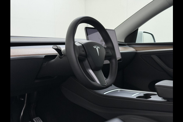 Tesla Model Y Performance AWD 75 kWh VAN:43.900,- VOOR:40.877,- UW HERFSTVOORDEEL:3.023,- SOH 94% | AFN. TREKHAAK | 21 INCH TURBINE VELGEN | TESLA GARANTIE T/M 01-2028 OF 80.000 KM | ACCU & AANDRIJFLIJN GARANTIE T/M 01-2032 OF 192.000 KM | ALL IN RIJKLAAR PRIJS |