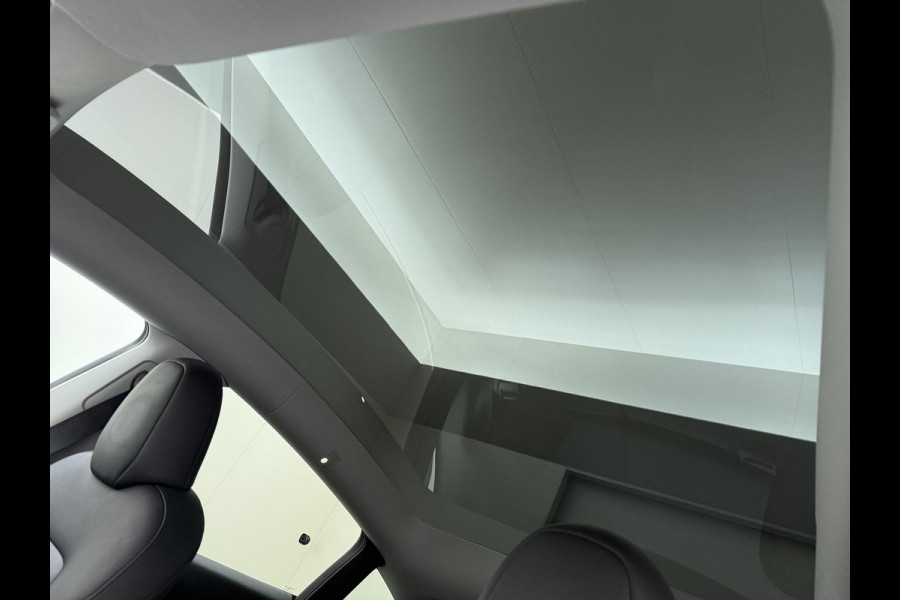 Tesla Model Y Performance AWD 75 kWh VAN:43.900,- VOOR:40.877,- UW HERFSTVOORDEEL:3.023,- SOH 94% | AFN. TREKHAAK | 21 INCH TURBINE VELGEN | TESLA GARANTIE T/M 01-2028 OF 80.000 KM | ACCU & AANDRIJFLIJN GARANTIE T/M 01-2032 OF 192.000 KM | ALL IN RIJKLAAR PRIJS |