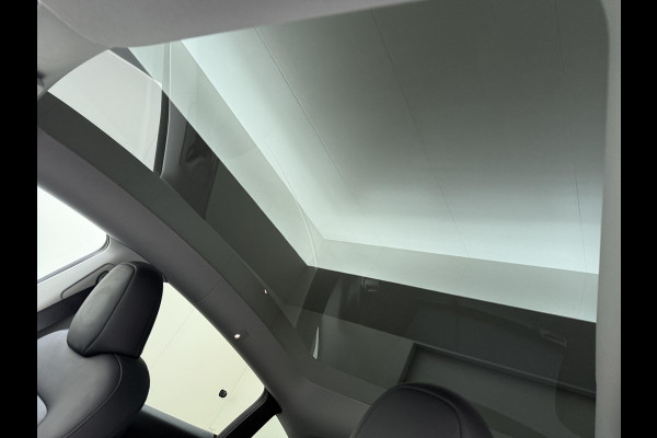 Tesla Model Y Performance AWD 75 kWh VAN:43.900,- VOOR:40.877,- UW HERFSTVOORDEEL:3.023,- SOH 94% | AFN. TREKHAAK | 21 INCH TURBINE VELGEN | TESLA GARANTIE T/M 01-2028 OF 80.000 KM | ACCU & AANDRIJFLIJN GARANTIE T/M 01-2032 OF 192.000 KM | ALL IN RIJKLAAR PRIJS |