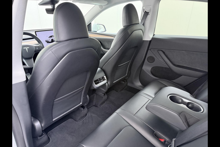 Tesla Model Y Performance AWD 75 kWh VAN:43.900,- VOOR:40.877,- UW HERFSTVOORDEEL:3.023,- SOH 94% | AFN. TREKHAAK | 21 INCH TURBINE VELGEN | TESLA GARANTIE T/M 01-2028 OF 80.000 KM | ACCU & AANDRIJFLIJN GARANTIE T/M 01-2032 OF 192.000 KM | ALL IN RIJKLAAR PRIJS |