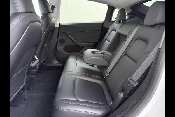 Tesla Model Y Performance AWD 75 kWh VAN:43.900,- VOOR:40.877,- UW HERFSTVOORDEEL:3.023,- SOH 94% | AFN. TREKHAAK | 21 INCH TURBINE VELGEN | TESLA GARANTIE T/M 01-2028 OF 80.000 KM | ACCU & AANDRIJFLIJN GARANTIE T/M 01-2032 OF 192.000 KM | ALL IN RIJKLAAR PRIJS |