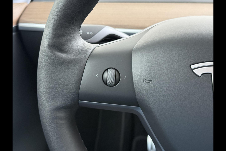 Tesla Model Y Performance AWD 75 kWh VAN:43.900,- VOOR:40.877,- UW HERFSTVOORDEEL:3.023,- SOH 94% | AFN. TREKHAAK | 21 INCH TURBINE VELGEN | TESLA GARANTIE T/M 01-2028 OF 80.000 KM | ACCU & AANDRIJFLIJN GARANTIE T/M 01-2032 OF 192.000 KM | ALL IN RIJKLAAR PRIJS |