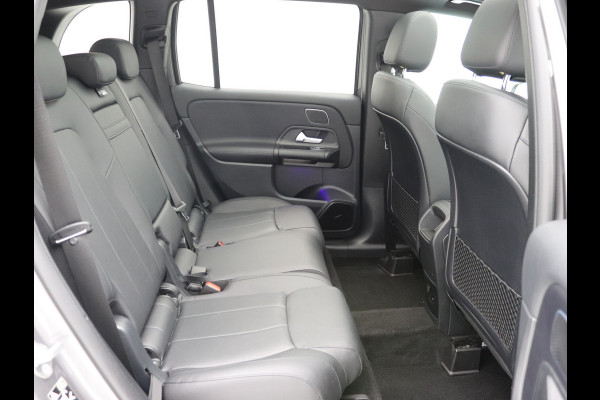 Mercedes-Benz Glb 200 Premium Pano, Distronic, Memory, Burmester