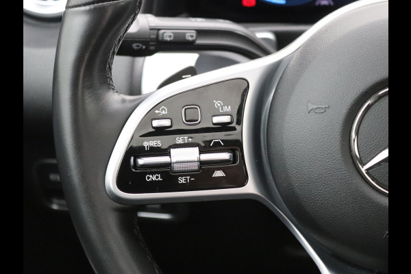 Mercedes-Benz Glb 200 Premium Pano, Distronic, Memory, Burmester