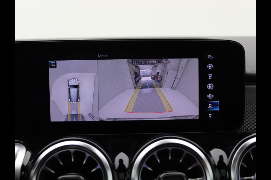Mercedes-Benz Glb 200 Premium Pano, Distronic, Memory, Burmester