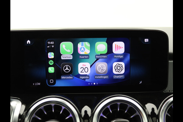 Mercedes-Benz Glb 200 Premium Pano, Distronic, Memory, Burmester