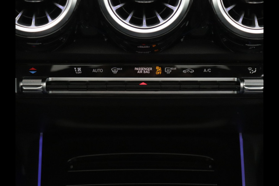 Mercedes-Benz Glb 200 Premium Pano, Distronic, Memory, Burmester