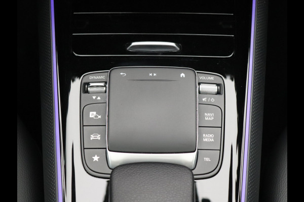 Mercedes-Benz Glb 200 Premium Pano, Distronic, Memory, Burmester