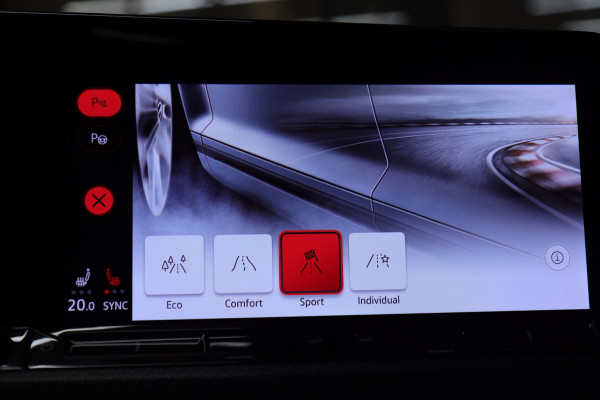 Volkswagen Golf 1.5 eTSI R-Line Business PANO/CAM/CARPLAY/ACC/VOL