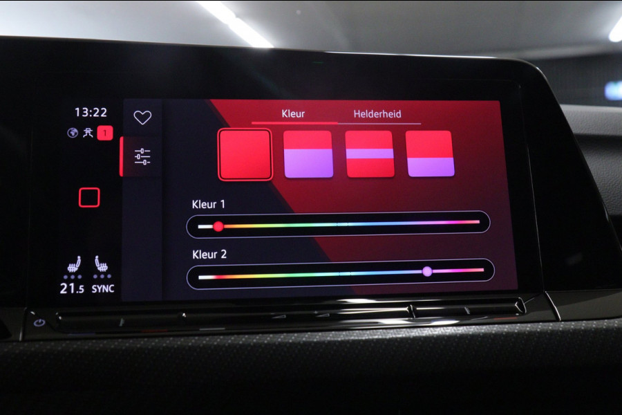 Volkswagen Golf 1.5 eTSI R-Line Business PANO/CAM/CARPLAY/ACC/VOL