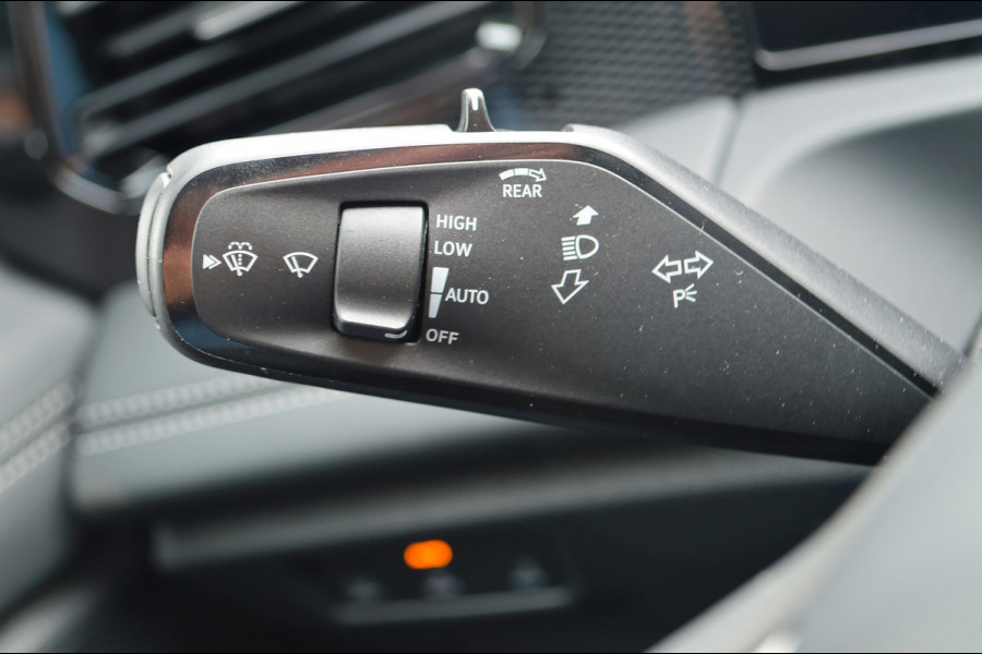Volkswagen Tiguan NIEUW 1.5 eHybrid Life Edition SUPERDEAL! STOEL/STUUR VEWRW> 360 CAMERA