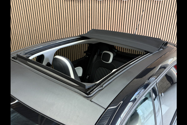 Renault Twingo 0.9 TCe Intens | Navi | Cabrio dak | 16" | PDC | Airco | Cruise | Stoelverwarming |