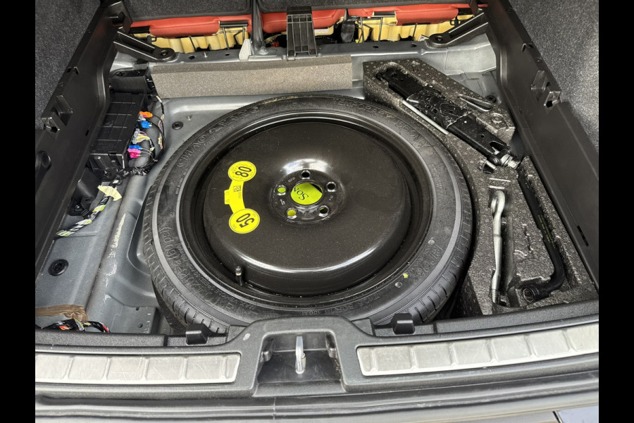 Volvo XC40 1.5 T2 Inscription Trekhaak Adaptive cruise Camera CarPlay Navigatie Elektrische klep