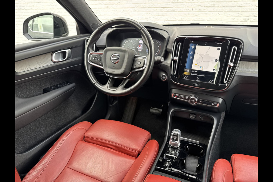 Volvo XC40 1.5 T2 Inscription Trekhaak Adaptive cruise Camera CarPlay Navigatie Elektrische klep