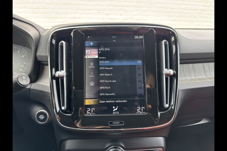 Volvo XC40 1.5 T2 Inscription Trekhaak Adaptive cruise Camera CarPlay Navigatie Elektrische klep