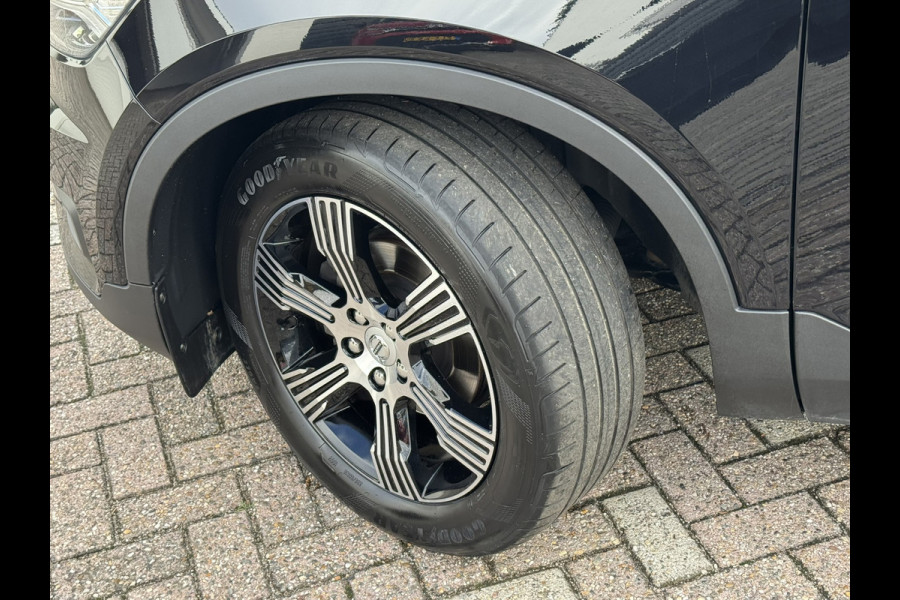 Volvo XC40 1.5 T2 Inscription Trekhaak Adaptive cruise Camera CarPlay Navigatie Elektrische klep