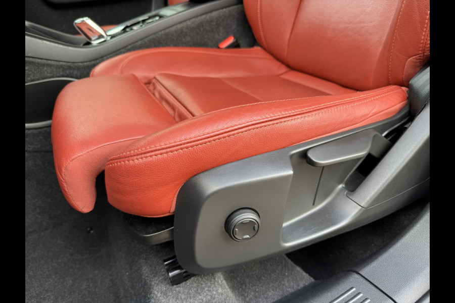 Volvo XC40 1.5 T2 Inscription Trekhaak Adaptive cruise Camera CarPlay Navigatie Elektrische klep