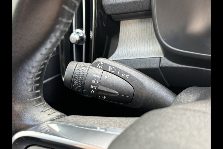 Volvo XC40 1.5 T2 Inscription Trekhaak Adaptive cruise Camera CarPlay Navigatie Elektrische klep