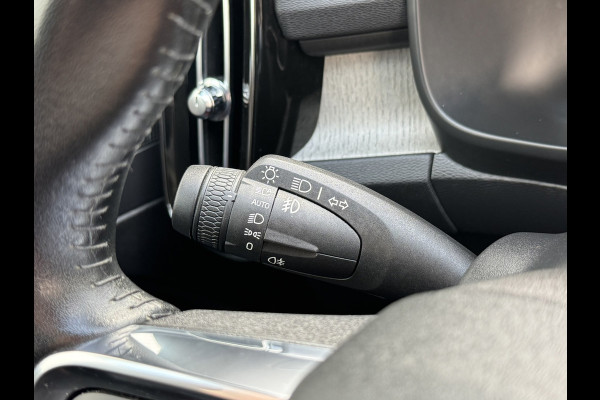 Volvo XC40 1.5 T2 Inscription Trekhaak Adaptive cruise Camera CarPlay Navigatie Elektrische klep