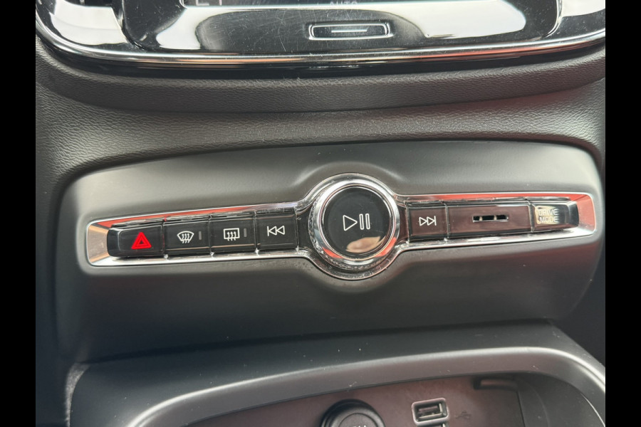 Volvo XC40 1.5 T2 Inscription Trekhaak Adaptive cruise Camera CarPlay Navigatie Elektrische klep
