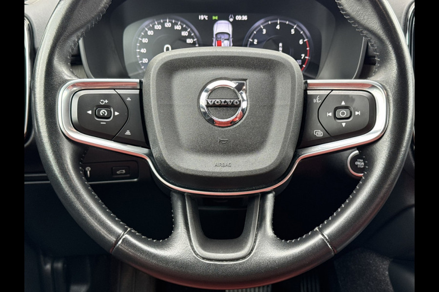 Volvo XC40 1.5 T2 Inscription Trekhaak Adaptive cruise Camera CarPlay Navigatie Elektrische klep
