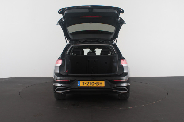 Volkswagen Golf 1.5 eTSI Life > Camera/ACC/Stoelverwarming/Sfeerverlichting....
