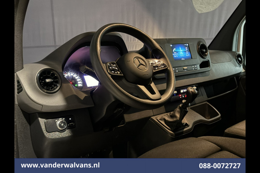 Mercedes-Benz Sprinter 317 CDI 170pk L2H2 Euro6 Airco | Camera | Apple Carplay | Cruisecontrol Android Auto, Stoelverwarming, Chauffeursstoel, Parkeersensoren, Bijrijdersbank