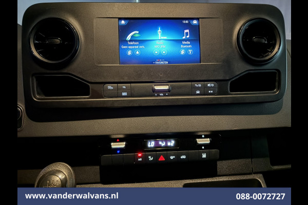 Mercedes-Benz Sprinter 317 CDI 170pk L2H2 Euro6 Airco | Camera | Apple Carplay | Cruisecontrol Android Auto, Stoelverwarming, Chauffeursstoel, Parkeersensoren, Bijrijdersbank