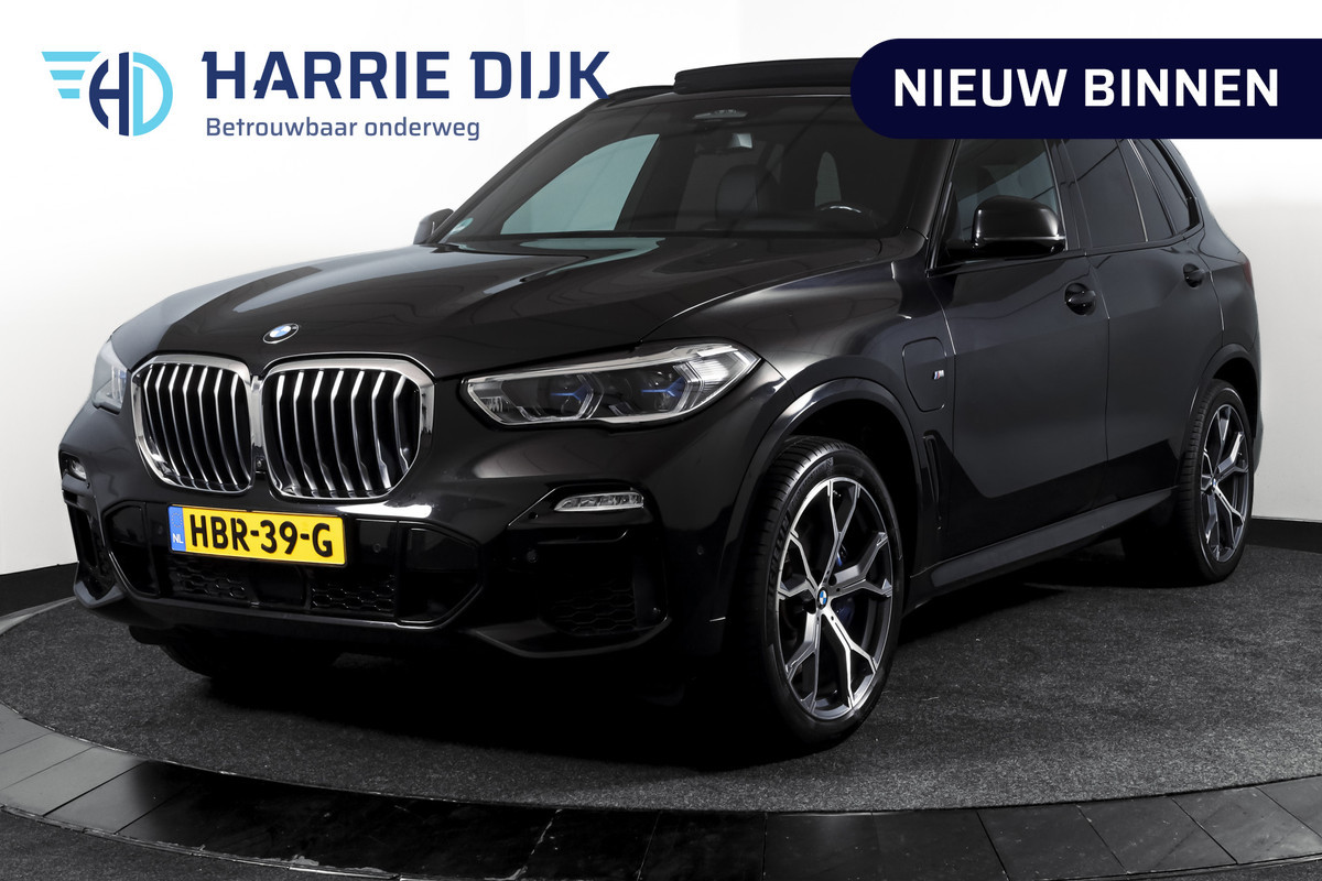 BMW X5 xDrive45e High Executive | S/K-Panodak | Dig. Cockpit | Adapt. Cruise | Stoel-+ Achterbankverw. | PDC | 360 Camera | NAV + App. Connect | ECC | Elek. Klep | Elek. Trekhaak | LM 20" |