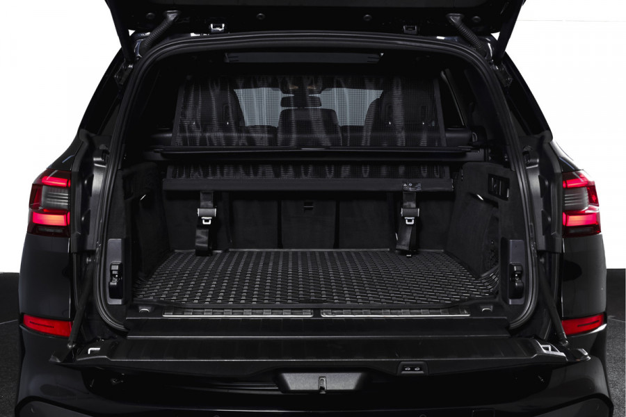 BMW X5 xDrive45e High Executive | S/K-Panodak | Dig. Cockpit | Adapt. Cruise | Stoel-+ Achterbankverw. | PDC | 360 Camera | NAV + App. Connect | ECC | Elek. Klep | Elek. Trekhaak | LM 20" |