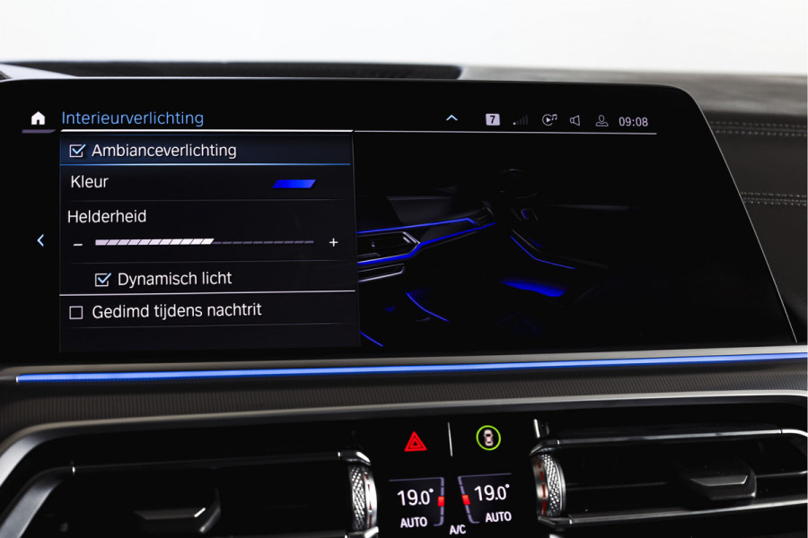 BMW X5 xDrive45e High Executive | S/K-Panodak | Dig. Cockpit | Adapt. Cruise | Stoel-+ Achterbankverw. | PDC | 360 Camera | NAV + App. Connect | ECC | Elek. Klep | Elek. Trekhaak | LM 20" |