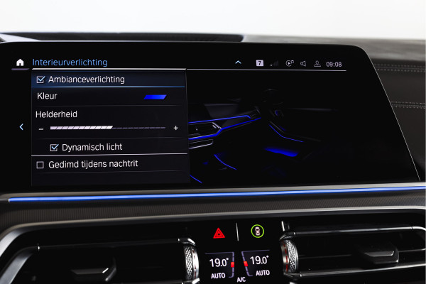 BMW X5 xDrive45e High Executive | S/K-Panodak | Dig. Cockpit | Adapt. Cruise | Stoel-+ Achterbankverw. | PDC | 360 Camera | NAV + App. Connect | ECC | Elek. Klep | Elek. Trekhaak | LM 20" |