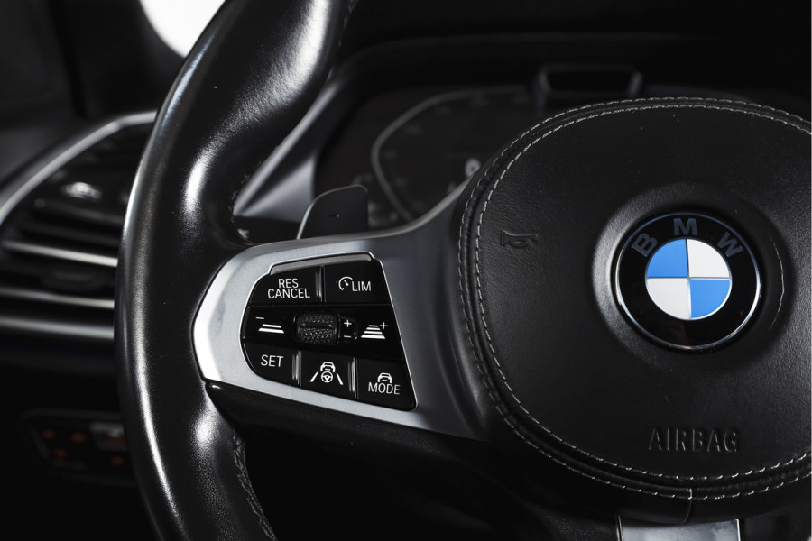 BMW X5 xDrive45e High Executive | S/K-Panodak | Dig. Cockpit | Adapt. Cruise | Stoel-+ Achterbankverw. | PDC | 360 Camera | NAV + App. Connect | ECC | Elek. Klep | Elek. Trekhaak | LM 20" |
