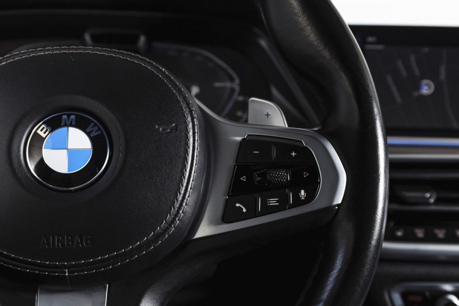 BMW X5 xDrive45e High Executive | S/K-Panodak | Dig. Cockpit | Adapt. Cruise | Stoel-+ Achterbankverw. | PDC | 360 Camera | NAV + App. Connect | ECC | Elek. Klep | Elek. Trekhaak | LM 20" |