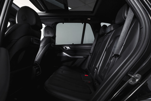 BMW X5 xDrive45e High Executive | S/K-Panodak | Dig. Cockpit | Adapt. Cruise | Stoel-+ Achterbankverw. | PDC | 360 Camera | NAV + App. Connect | ECC | Elek. Klep | Elek. Trekhaak | LM 20" |