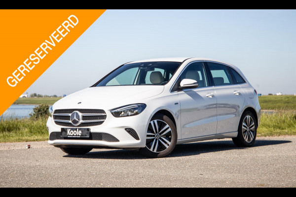 Mercedes-Benz B-Klasse 250 e Business Solution Luxury Limited CARPLAY / AMBILIGHT / STOELVERWARMING / CAMERA / DEALER ONDERHOUDEN
