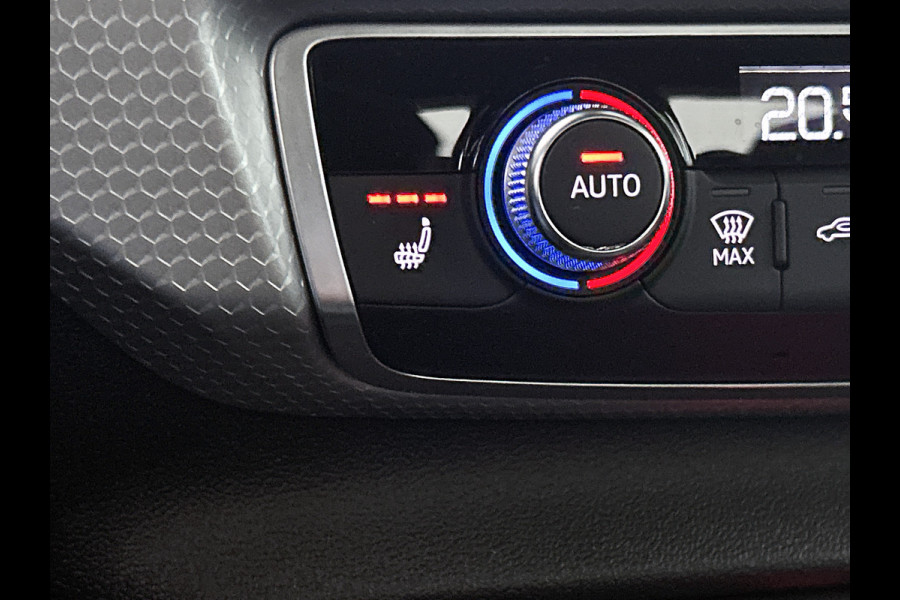 Audi A1 Sportback 30 TFSI S Line edition one | NAVI | STOELVERWARMING | CLIMAT CONTROL | PARKEER SENSOREN V+A