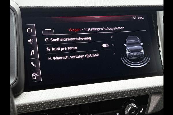 Audi A1 Sportback 30 TFSI S Line edition one | NAVI | STOELVERWARMING | CLIMAT CONTROL | PARKEER SENSOREN V+A