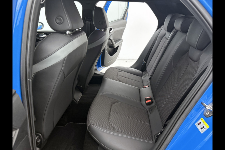 Audi A1 Sportback 30 TFSI S Line edition one | NAVI | STOELVERWARMING | CLIMAT CONTROL | PARKEER SENSOREN V+A