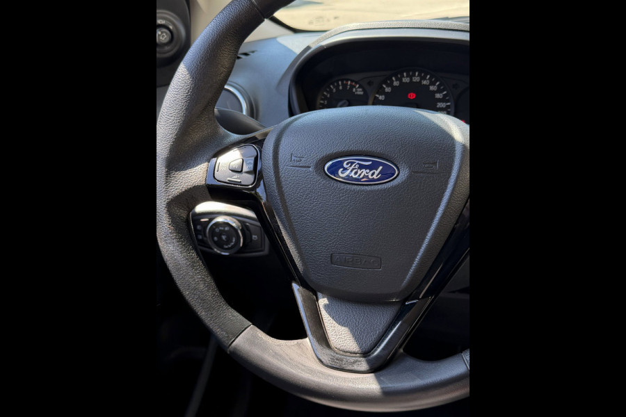 Ford Ka+ 1.2 Trend Ultimate White 5Drs - 62.000 KM - Airco I Sport velgen I PDC I Dealer onderhouden