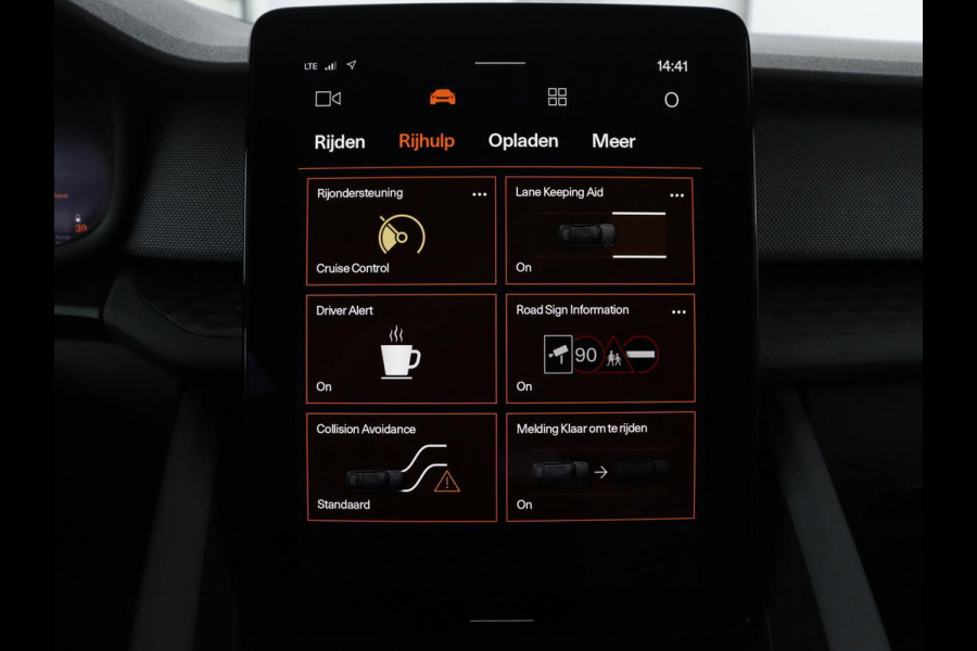 Polestar 2 Standard Range Single Motor 63kWh | SOH 89,7% | Memory | Stoelverwarming | Cruise control | Carplay | Navigatie | Bluetooth | Camera | Park assist | Interieurverlichting | Elektrische achterklep | Trekhaak