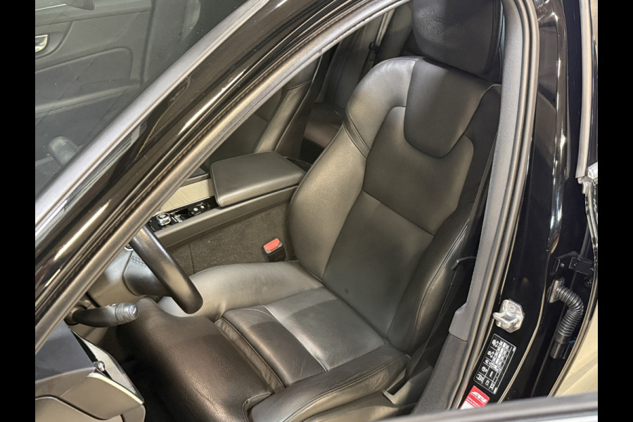 Volvo V60 2.0 T5 Inscription | Panoramadak | Apple Carplay | Leder | Stoelverwarming